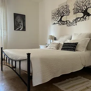 https://ampio-trilocale-con-posto-auto.hotelitalianriviera.com